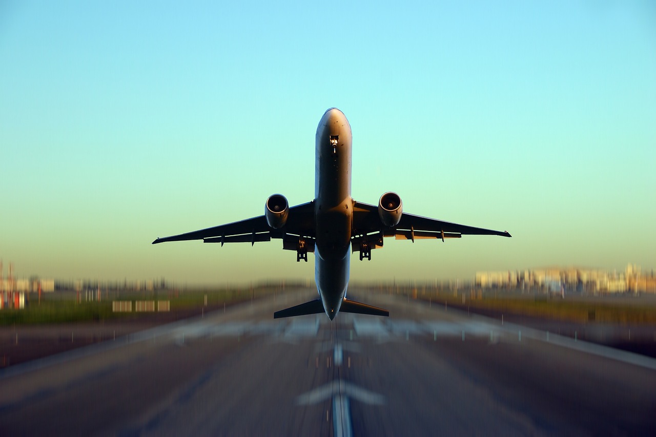 深圳航空股票代码及航空领域的投资机遇与挑战探索